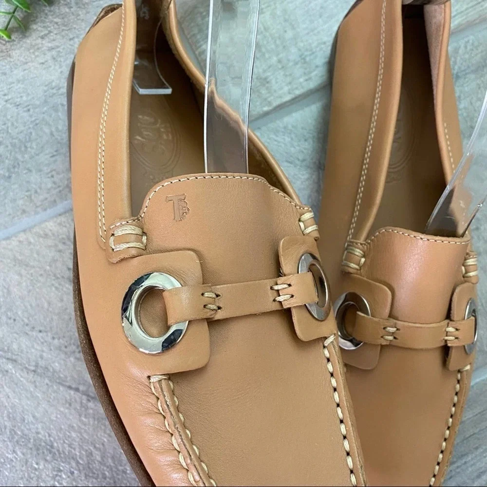 Tods Tan Leather Gommino Loafers Size 7